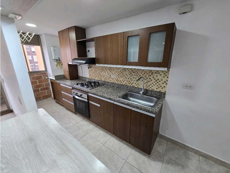 Apartamento en venta en La Ferreria, La Estrella · foto 5 de 16