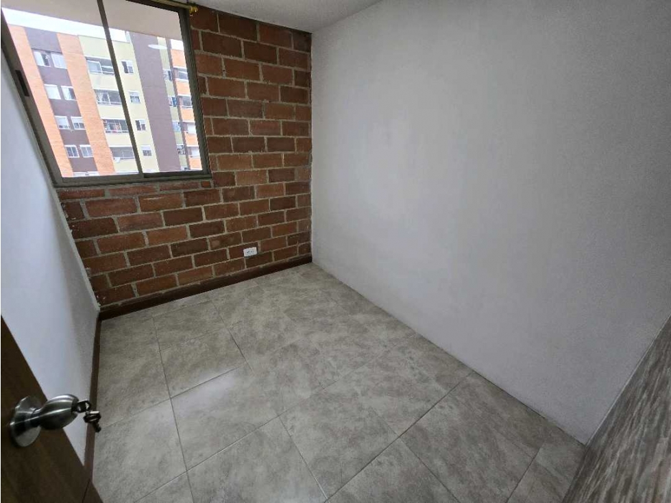 Apartamento en venta en La Ferreria, La Estrella · foto 7 de 16