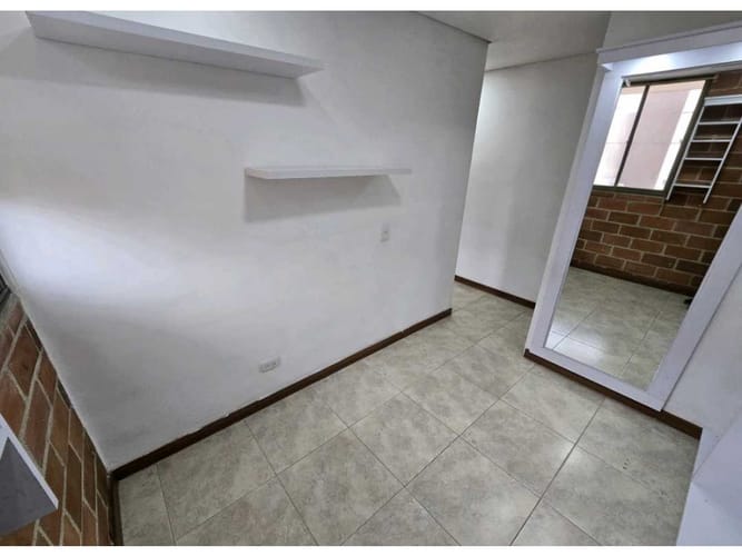 Apartamento en venta en La Ferreria, La Estrella · foto 11 de 16