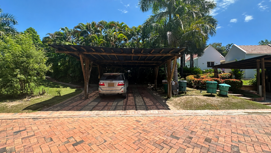 Casa de 5 alcobas en arriendo en Ricaurte, 650 m² · foto 18 de 20
