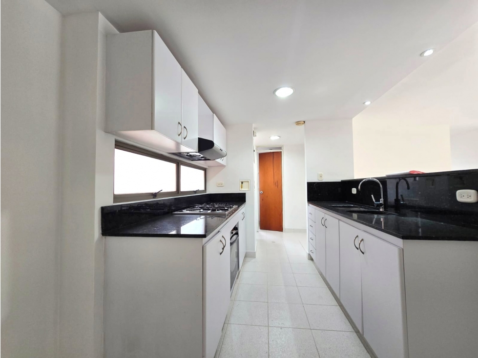Apartamento en venta en Pontevedra, Envigado · foto 3 de 15