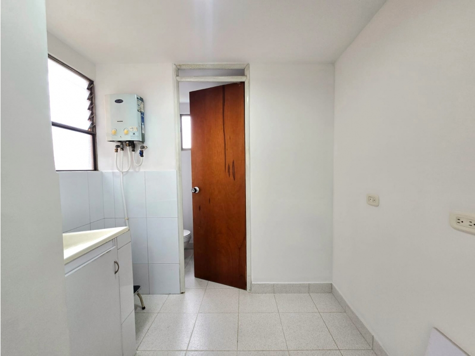 Apartamento en venta en Pontevedra, Envigado · foto 4 de 15