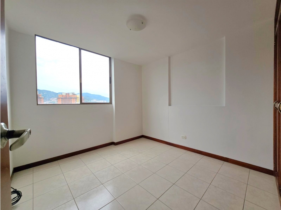 Apartamento en venta en Pontevedra, Envigado · foto 11 de 15
