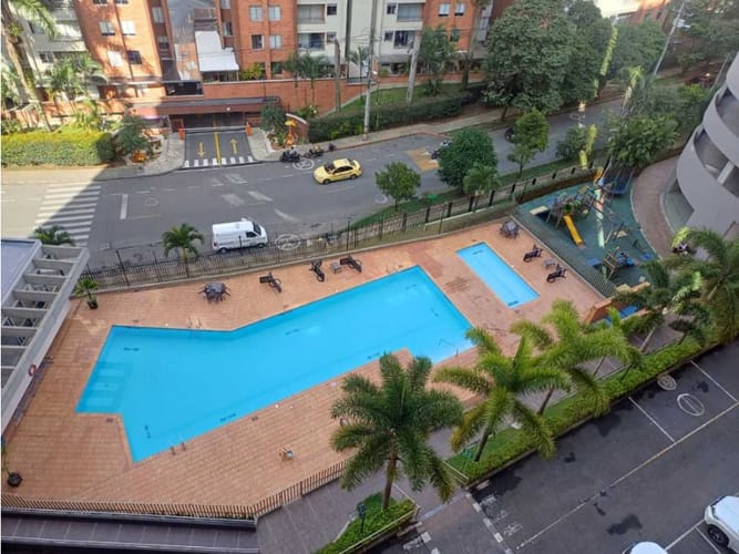 Apartamento en Arriendo en Cumbres, Envigado