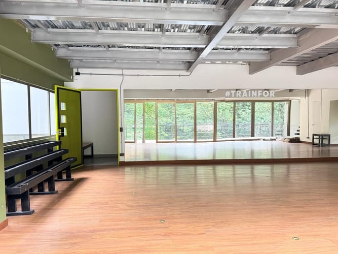 Oficina en arriendo en Los Naranjos, Medellín, 374 m² · foto 3 de 20