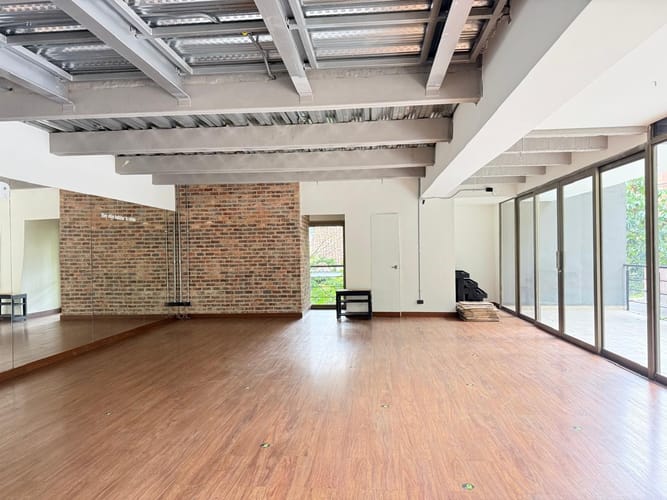 Oficina en arriendo en Los Naranjos, Medellín, 374 m² · foto 8 de 20
