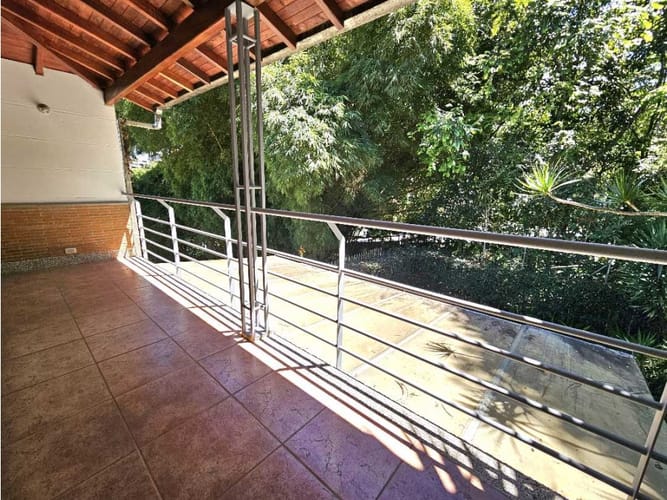 Casa de 3 alcobas en venta en Loma Del Chocho, Envigado, 218 m² · foto 10 de 21
