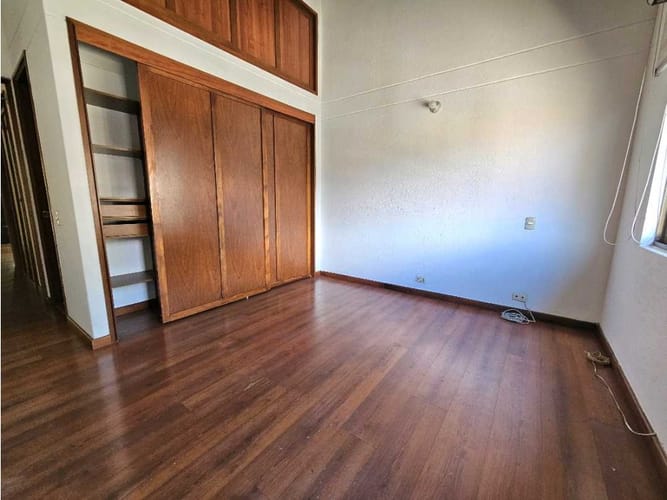 Casa de 3 alcobas en venta en Loma Del Chocho, Envigado, 218 m² · foto 17 de 21