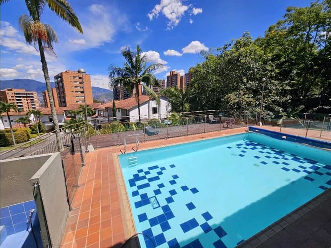 Casa de 3 alcobas en venta en Loma Del Chocho, Envigado, 218 m² · foto 21 de 21