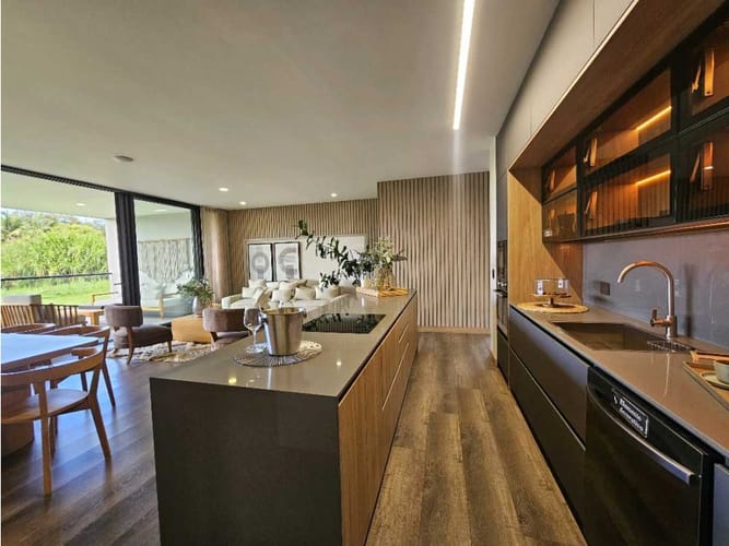 Apartamento de 3 alcobas en venta en Llano Grande, Medellín, 152 m² · foto 7 de 19
