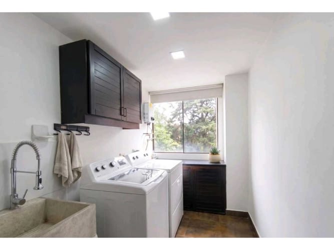 Apartamento en venta en Los Naranjos, Medellín · foto 6 de 6