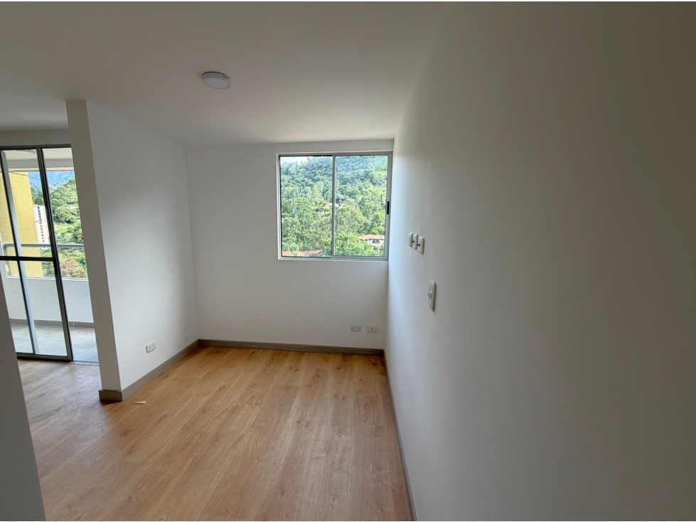 Apartamento en venta en Vallano, Medellín · foto 8 de 14