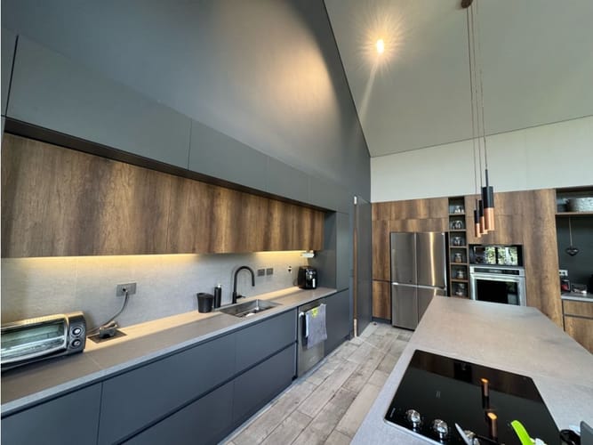 Casa de 3 alcobas en venta en Las Palmas, Envigado, 277 m² · foto 8 de 24