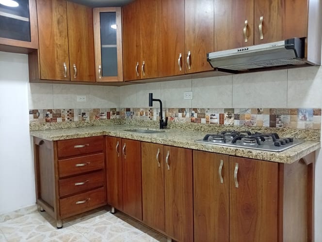 Apartamento de 5 alcobas en venta en Colasania, Medellín, 223 m² · foto 3 de 19