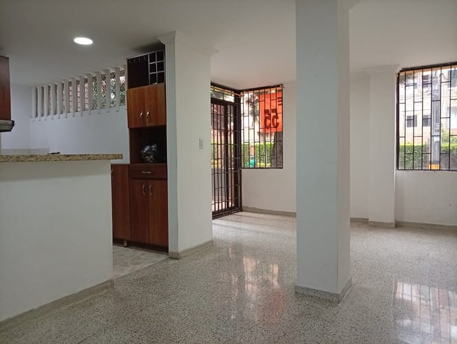 Apartamento de 5 alcobas en venta en Colasania, Medellín, 223 m² · foto 4 de 19