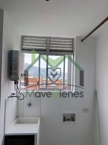 Apartamento de 3 alcobas en arriendo en Prados De Sabaneta, Sabaneta · foto 4 de 16