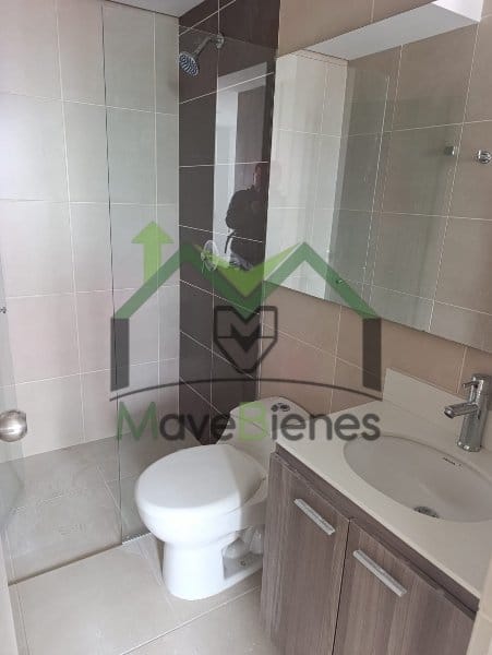 Apartamento de 3 alcobas en arriendo en Prados De Sabaneta, Sabaneta · foto 9 de 16