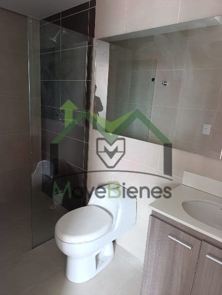 Apartamento de 3 alcobas en arriendo en Prados De Sabaneta, Sabaneta · foto 13 de 16