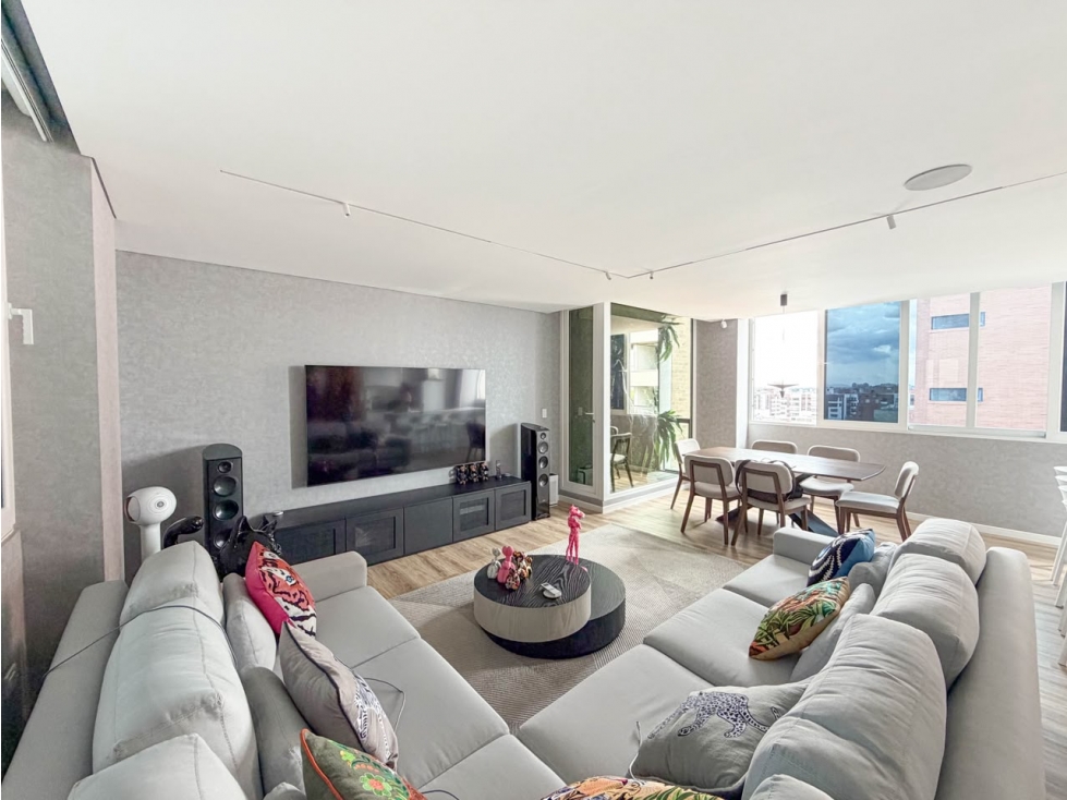 Apartamento en Arriendo en Santa Barbara, Bogotá