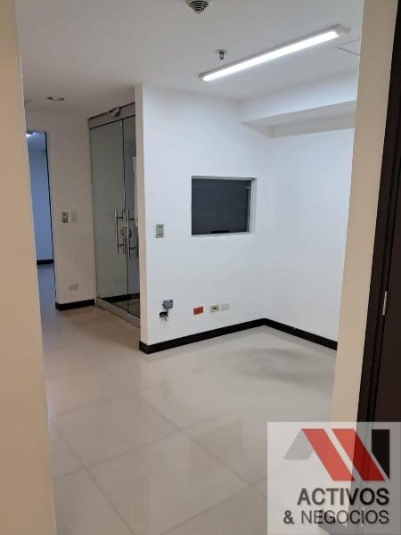 Oficina en venta en Loma Del Escobero, Envigado, 152 m² · foto 17 de 17