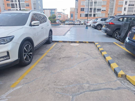 Apartamento en Arriendo en Plaza Imperial Centro Comercial, Bogotá