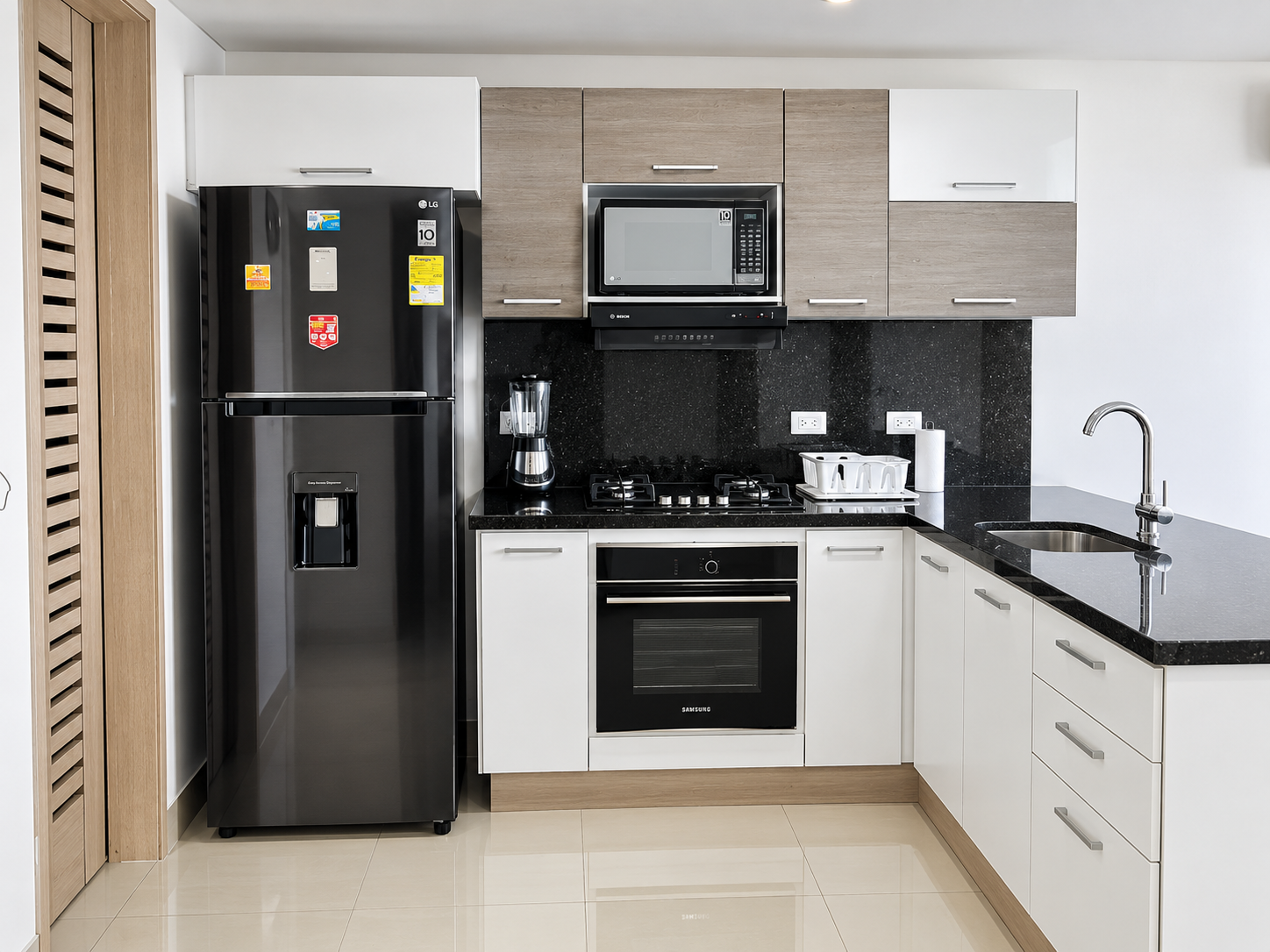 Apartamento en arriendo en El Laguito, Cartagena · foto 4 de 11