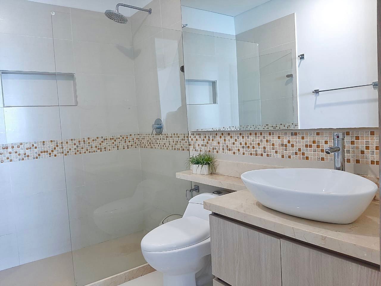 Apartamento en arriendo en El Laguito, Cartagena · foto 8 de 11