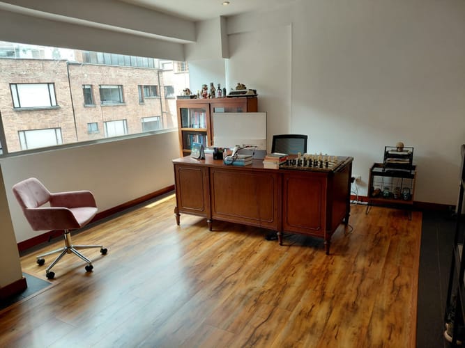 Apartamento en venta en Los Rosales, Bogotá · foto 3 de 16