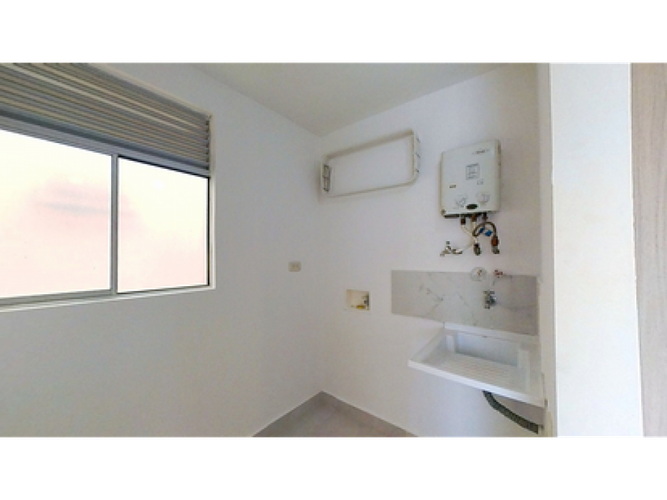 Apartamento de 3 alcobas en venta en Guabinas, Yumbo, 75 m² · foto 3 de 11