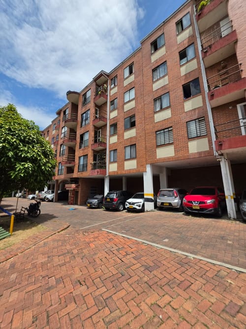 Apartamento de 3 alcobas en venta en Mirador De La Guabinal, Ibagué, 67 m² · foto 14 de 20