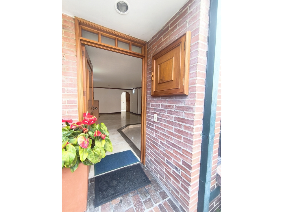 Casa en venta en Villas Del Mediterraneo, Bogotá · foto 2 de 24