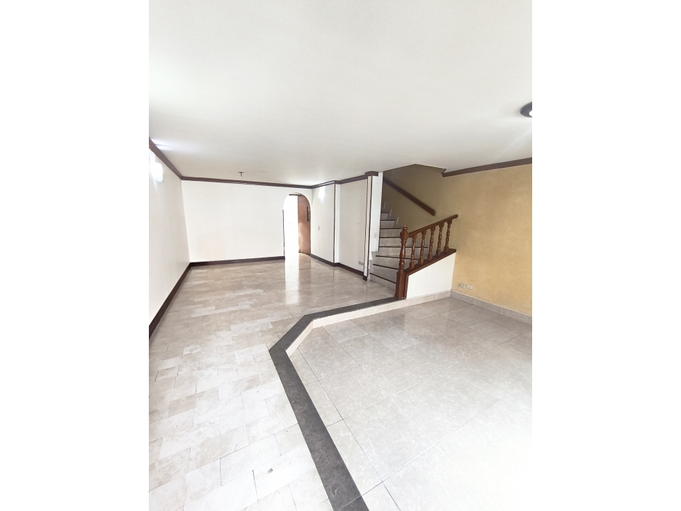 Casa en venta en Villas Del Mediterraneo, Bogotá · foto 3 de 24