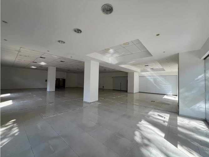 Local en arriendo en El Prado, Barranquilla, 338 m² · foto 3 de 13