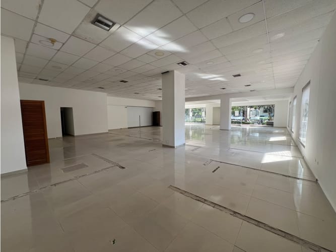 Local en arriendo en El Prado, Barranquilla, 338 m² · foto 9 de 13
