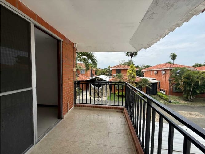 Casa de 4 alcobas en venta en El Castillo, Jamundí, 195 m² · foto 13 de 24