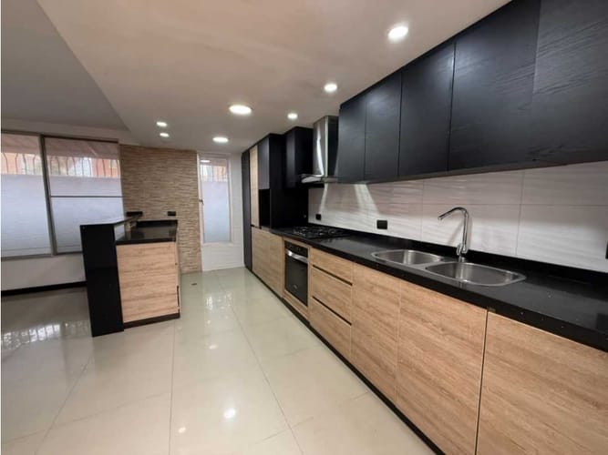 Casa de 4 alcobas en venta en El Castillo, Jamundí, 195 m² · foto 15 de 24