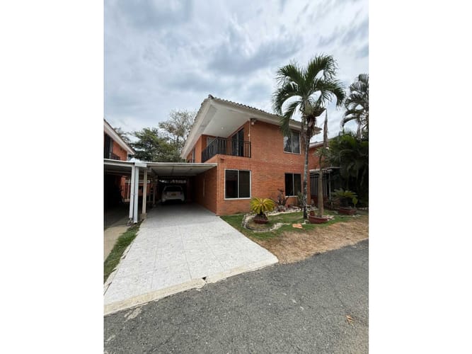Casa de 4 alcobas en venta en El Castillo, Jamundí, 195 m² · foto 17 de 24