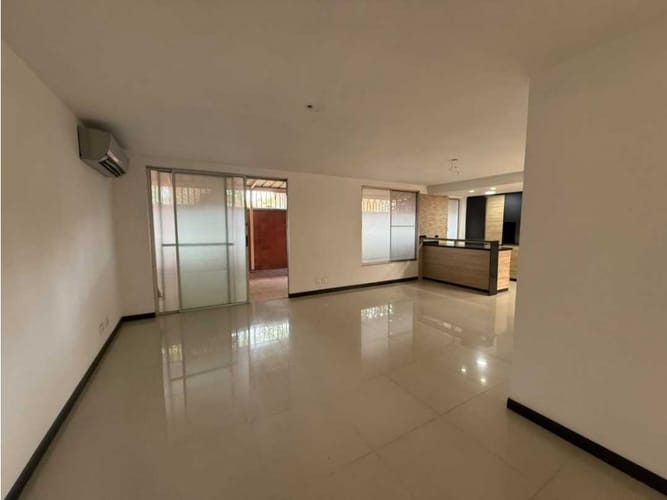 Casa de 4 alcobas en venta en El Castillo, Jamundí, 195 m² · foto 20 de 24