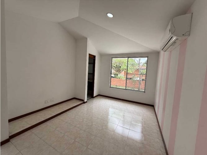 Casa de 4 alcobas en venta en El Castillo, Jamundí, 195 m² · foto 23 de 24