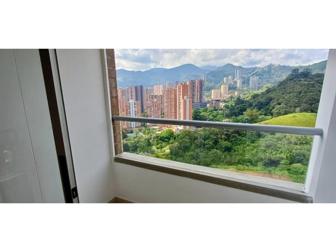 Apartamento de 2 alcobas en venta en Villa Santa Teresa, Sabaneta, 69 m² · foto 8 de 24