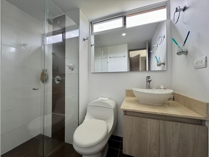Apartamento de 2 alcobas en venta en Villa Santa Teresa, Sabaneta, 69 m² · foto 11 de 24