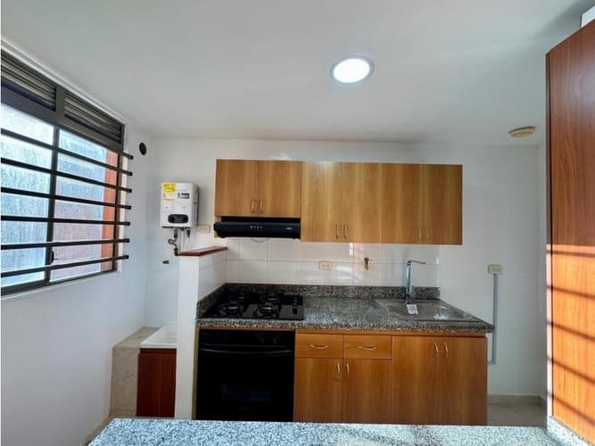 Apartamento de 2 alcobas en venta en Alto De Misael, Envigado, 70 m² · foto 4 de 18