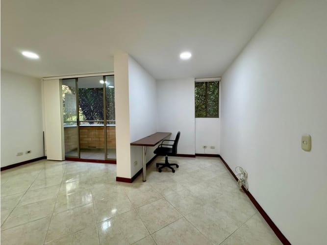 Apartamento de 2 alcobas en venta en Alto De Misael, Envigado, 70 m² · foto 7 de 18