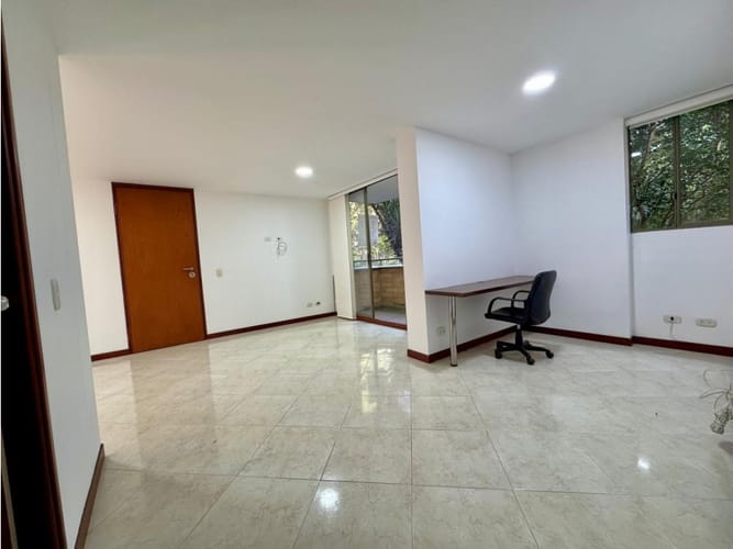 Apartamento de 2 alcobas en venta en Alto De Misael, Envigado, 70 m² · foto 11 de 18
