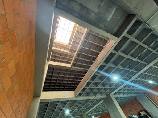 Bodega en arriendo en Perpetuo Socorro, Medellín, 3000 m² · foto 6 de 24