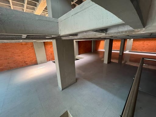 Bodega en arriendo en Perpetuo Socorro, Medellín, 3000 m² · foto 17 de 24