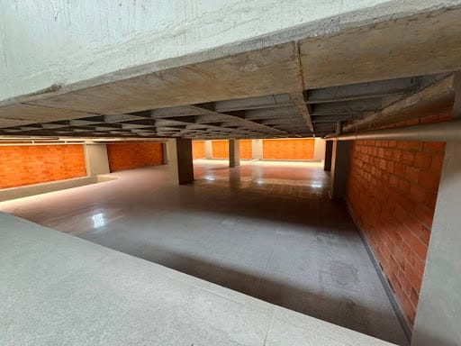 Bodega en arriendo en Perpetuo Socorro, Medellín, 3000 m² · foto 21 de 24