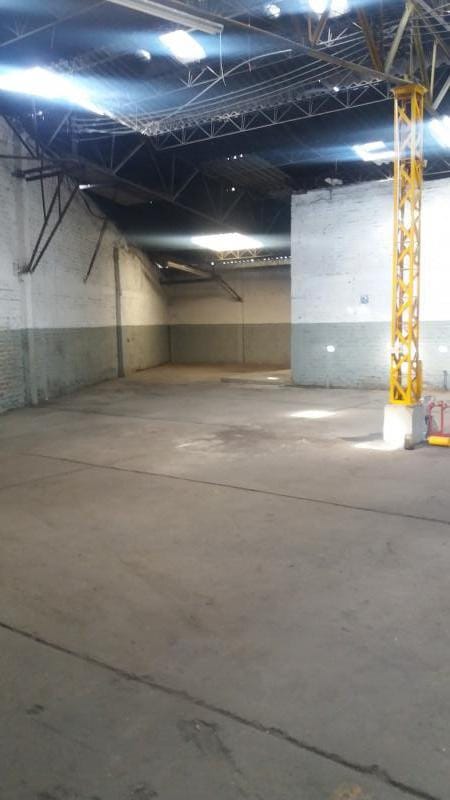 Bodega en venta en Manzanares, Cali, 1000 m² · foto 4 de 17