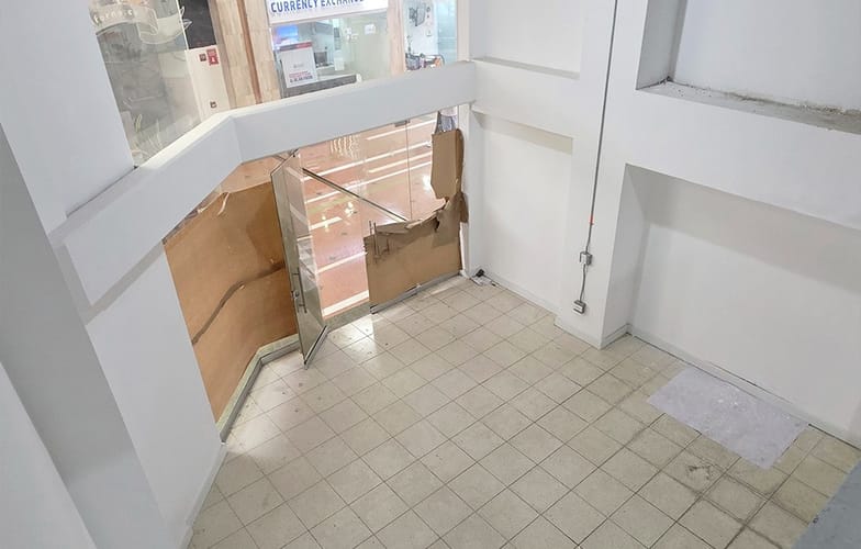 Local en venta en Conquistadores, Medellín, 139 m² · foto 3 de 11