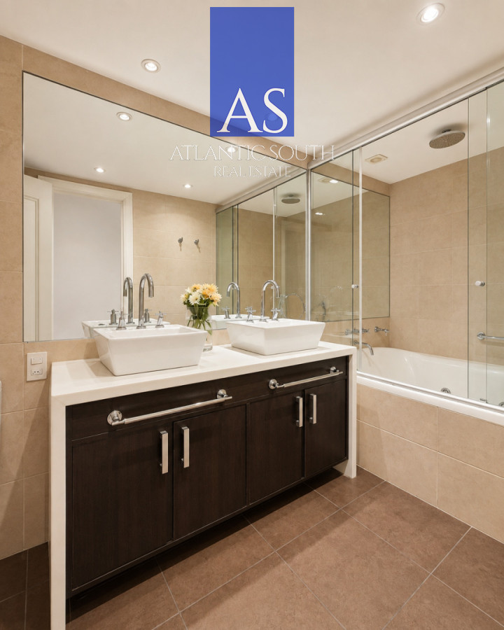Apartamento de 2 dormitorios + dependencia completa en Imperiale II, Playa Brava · Foto 12